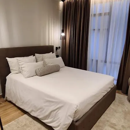 Manel Hotel