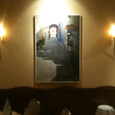 Manel Hotel