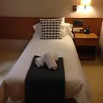 Manel Hotel 2*