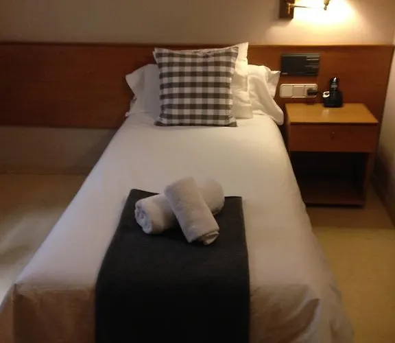 Manel Otel 2*